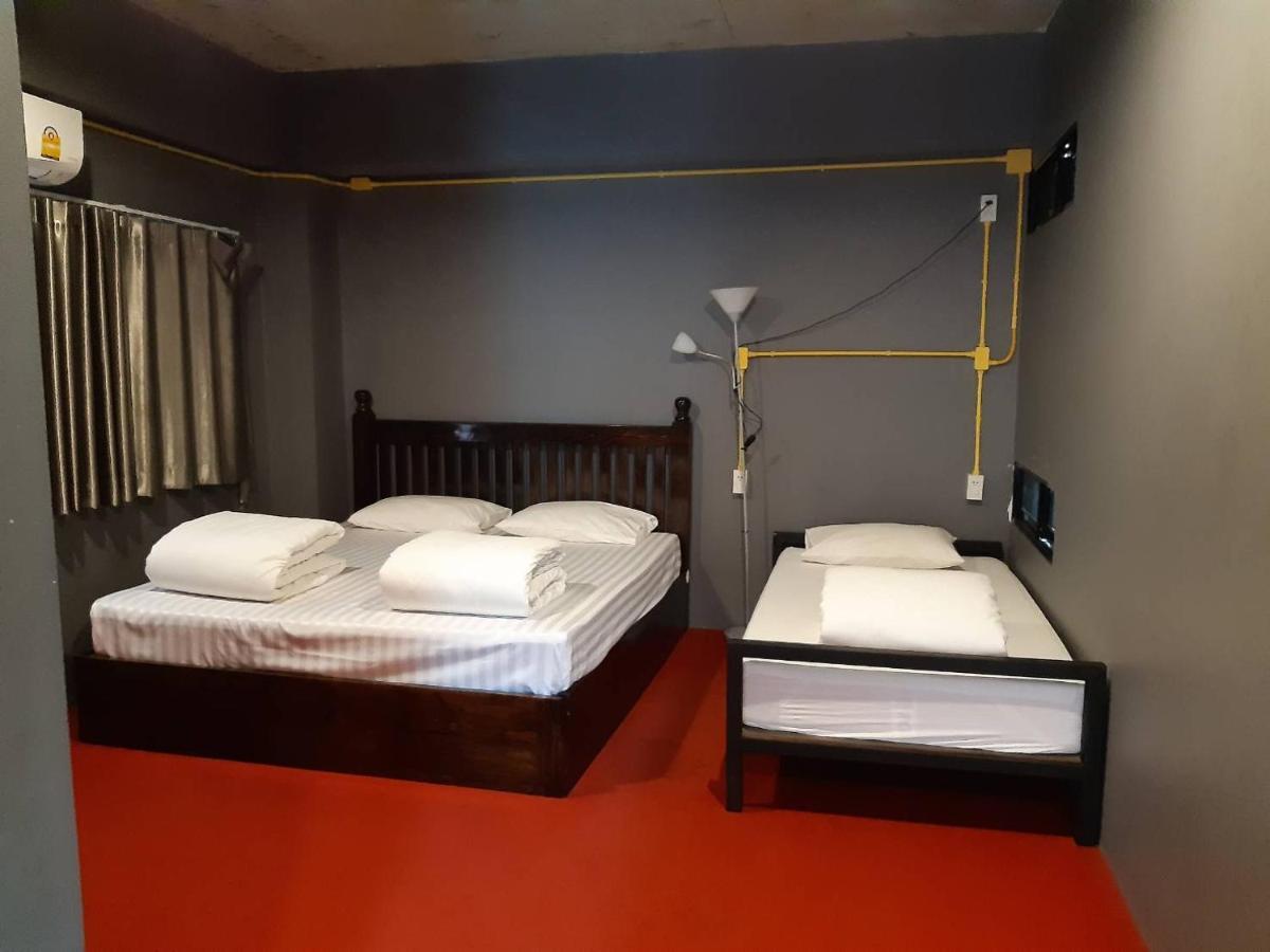 248 Street Hostel Чіангмай Екстер'єр фото